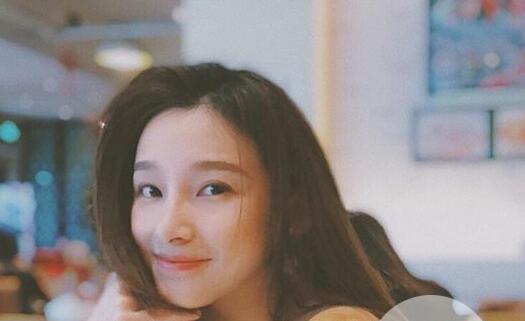 马凡舒泳衣掉落曝光图,马凡舒泳装掉落一夜成