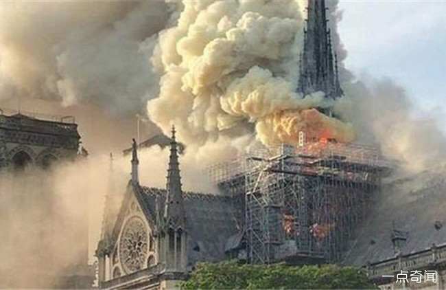 巴黎圣母院大火 巴黎圣母院大火为何久烧不灭