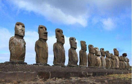复活岛石像之谜 揭秘智利复活岛巨人阵之谜