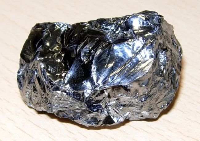 地壳中十大最常见元素 氧（约占地壳的46.1%）含